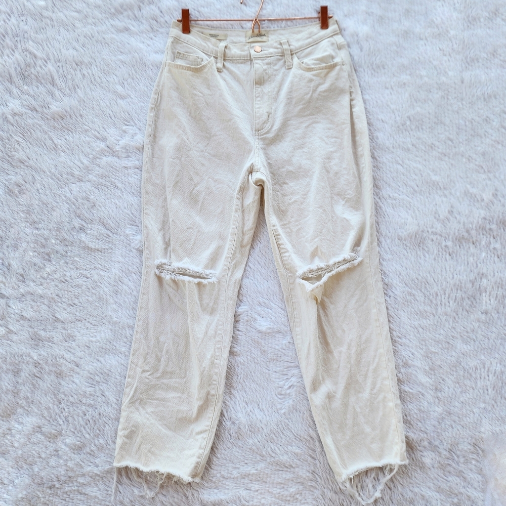 Universal Thread Vintage Straight Cream Colored Distressed Jeans